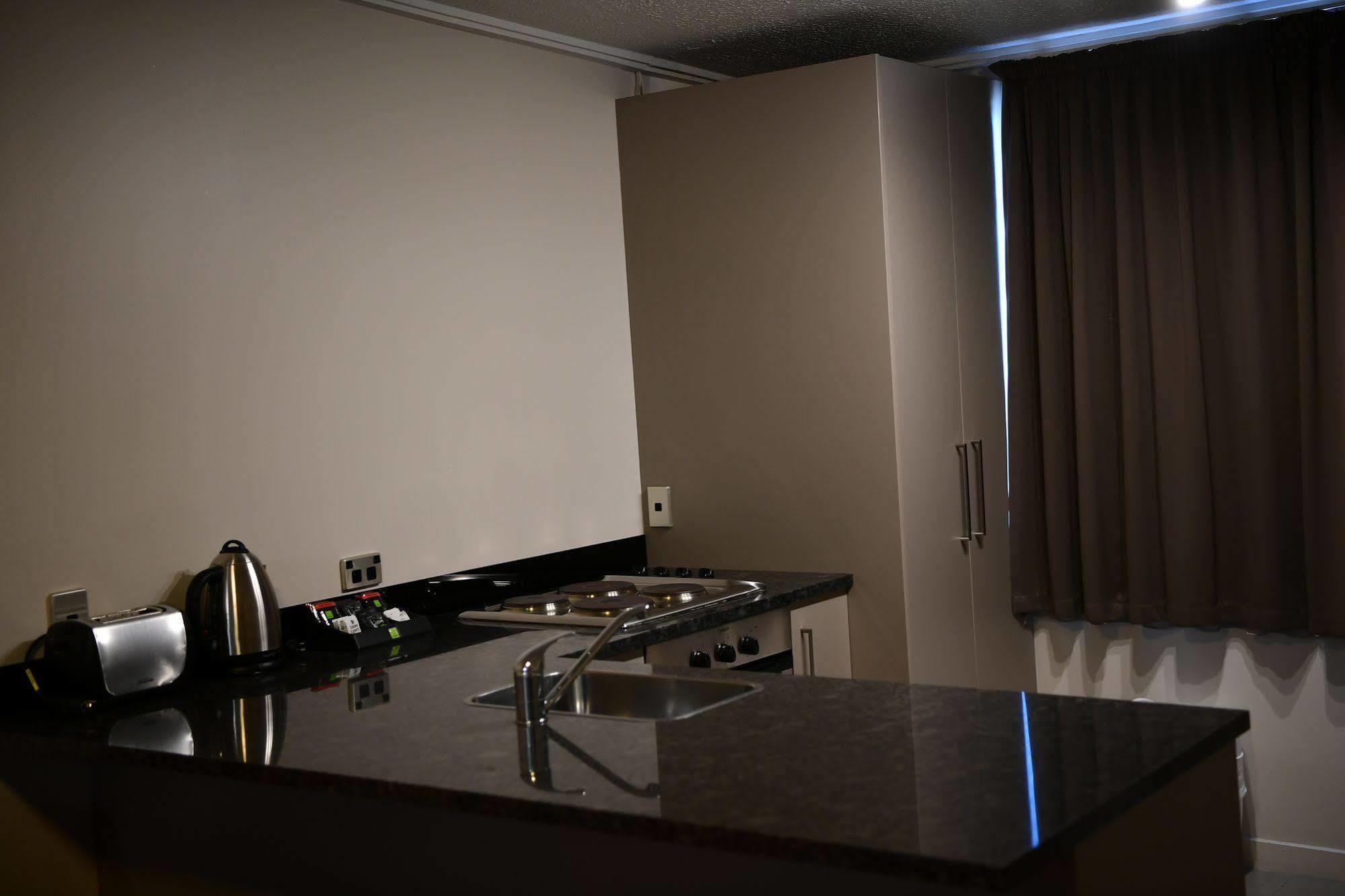 כרייסטצ'רץ' City Central Motel Apartments מראה חיצוני תמונה